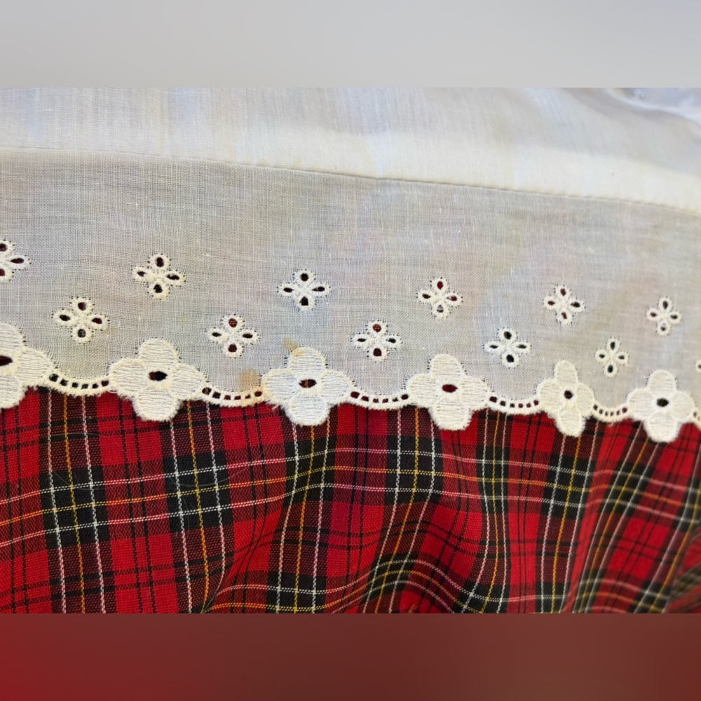 80s SUSANNE LIVELY RED TARTAN PLAID HERITAGE PRINT MAXI DRESS W PILGRIM COLLAR 8 - Picture 5 of 7
